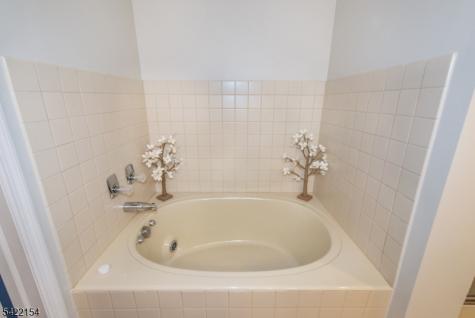117 Quartz Lane Paterson NJ 07501