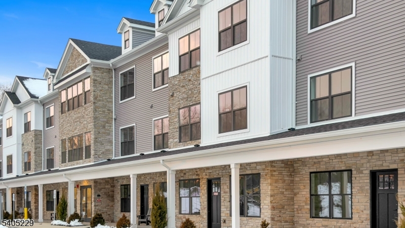 20 Encampment Ct312 Montville NJ 07045