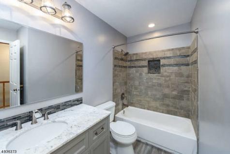 56 Portsmouth Court Hamburg NJ 07419
