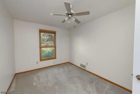 56 Portsmouth Court Hamburg NJ 07419