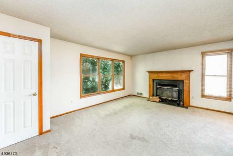 56 Portsmouth Court Hamburg NJ 07419
