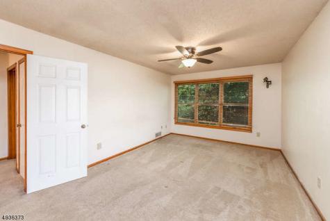 56 Portsmouth Court Hamburg NJ 07419