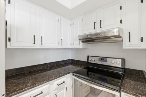 84 Mayfield Road Bedminster NJ 07921