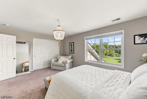 2 Par Court Randolph NJ 07869