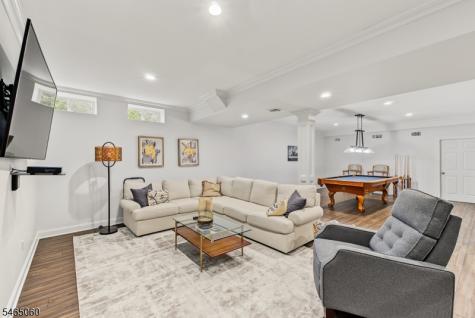 2 Par Court Randolph NJ 07869