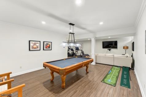 2 Par Court Randolph NJ 07869