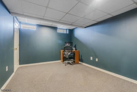 22 Hunters Circle Tewksbury NJ 08833