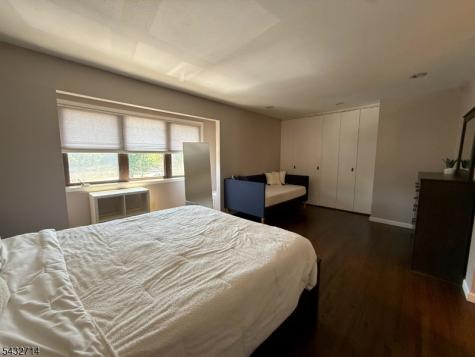 311 Tall Oak Lane Hillsborough NJ 08844