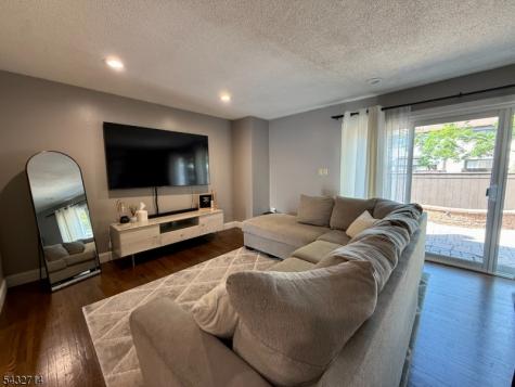 311 Tall Oak Lane Hillsborough NJ 08844