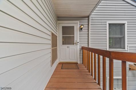 10 Stonyridge Drive Lincoln Park NJ 07035
