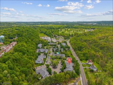 10 Stonyridge Drive Lincoln Park NJ 07035