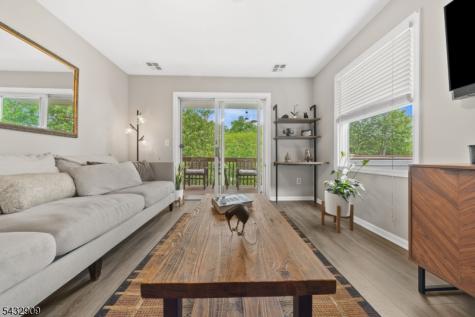 10 Stonyridge Drive Lincoln Park NJ 07035
