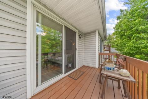 10 Stonyridge Drive Lincoln Park NJ 07035