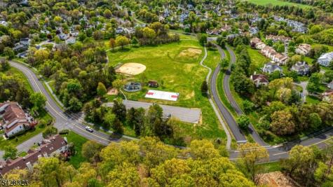8 Delaware Lane Branchburg NJ 08876