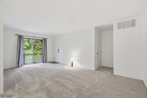 1403 Normandy Court Raritan NJ 08822