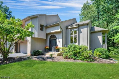 36 Robinhood Drive Mountain Lakes NJ 07046
