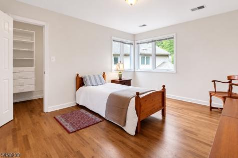 36 Robinhood Drive Mountain Lakes NJ 07046