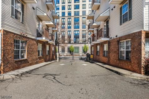 84 Union Street Newark NJ 07105