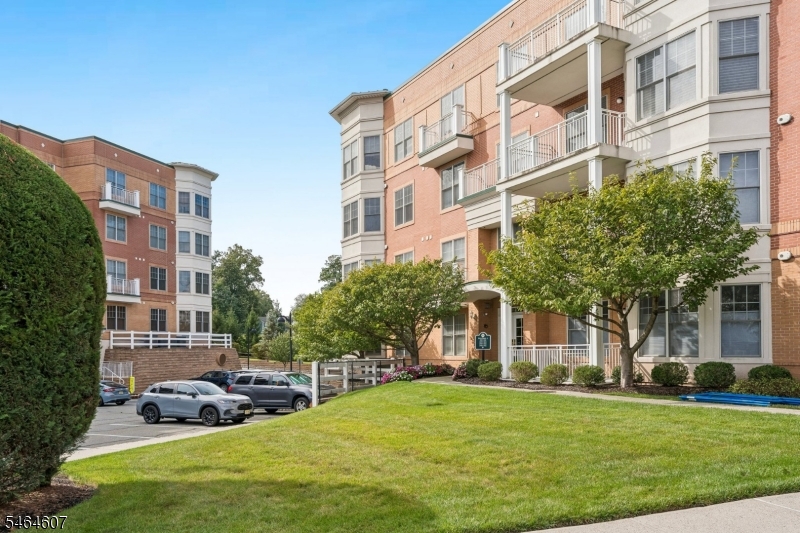 3109 Pointe Gate Drive Livingston NJ 07039