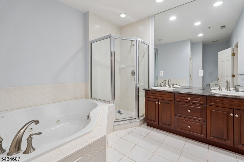 3109 Pointe Gate Drive Livingston NJ 07039