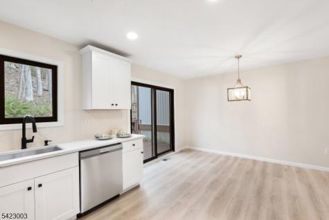 11196 Dell Place Stanhope NJ 07874