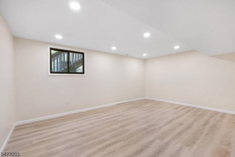 11196 Dell Place Stanhope NJ 07874
