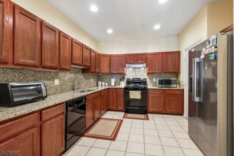 67 Forest Drive Piscataway NJ 08854