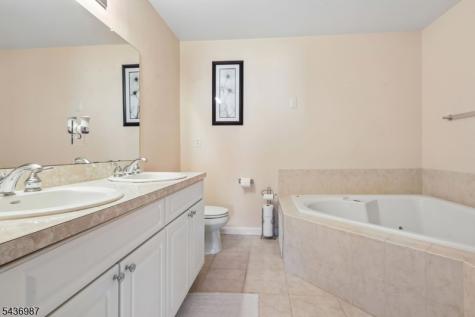 67 Forest Drive Piscataway NJ 08854