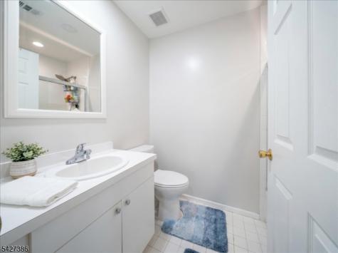 48 Buchanon Court West Orange NJ 07052