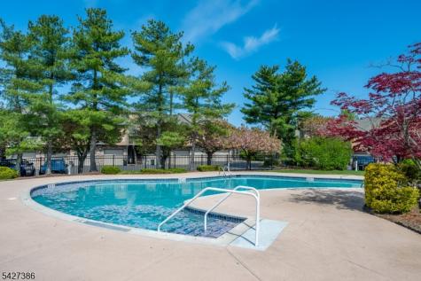 48 Buchanon Court West Orange NJ 07052