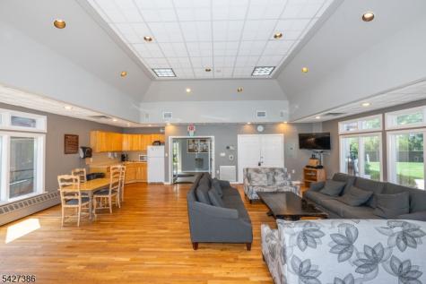 48 Buchanon Court West Orange NJ 07052