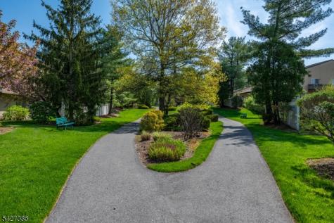 48 Buchanon Court West Orange NJ 07052