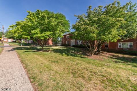 93 Fox Road Edison NJ 08817