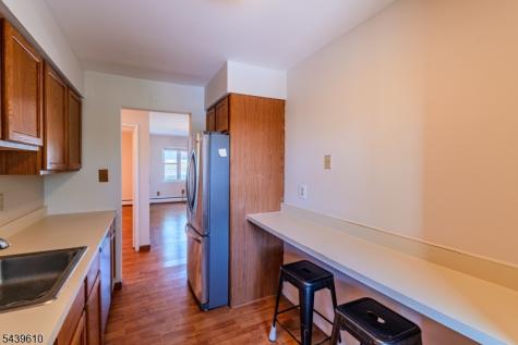 93 Fox Road Edison NJ 08817