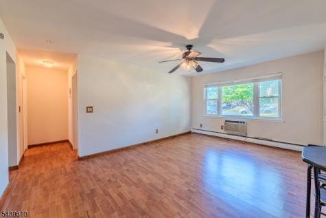 93 Fox Road Edison NJ 08817