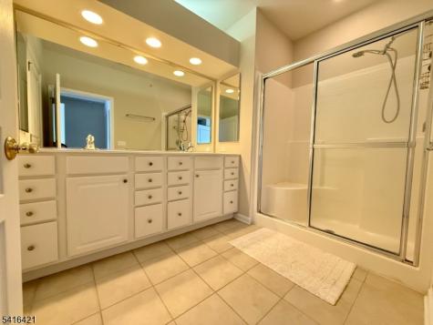 5402 Warrens Way Wanaque NJ 07465