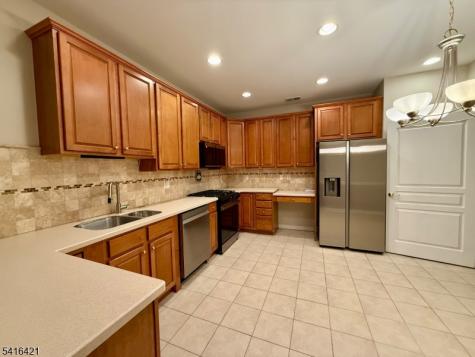5402 Warrens Way Wanaque NJ 07465