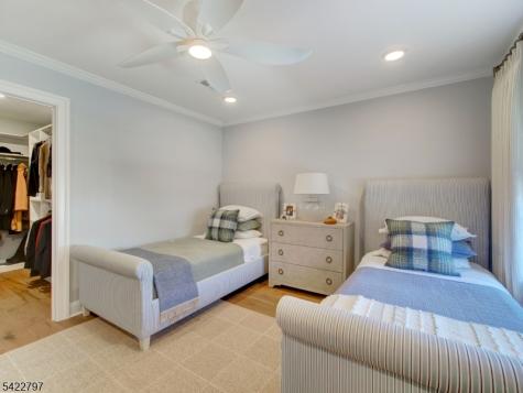 30 Dahlia Drive Warren NJ 07059