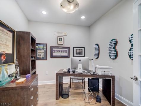 30 Dahlia Drive Warren NJ 07059