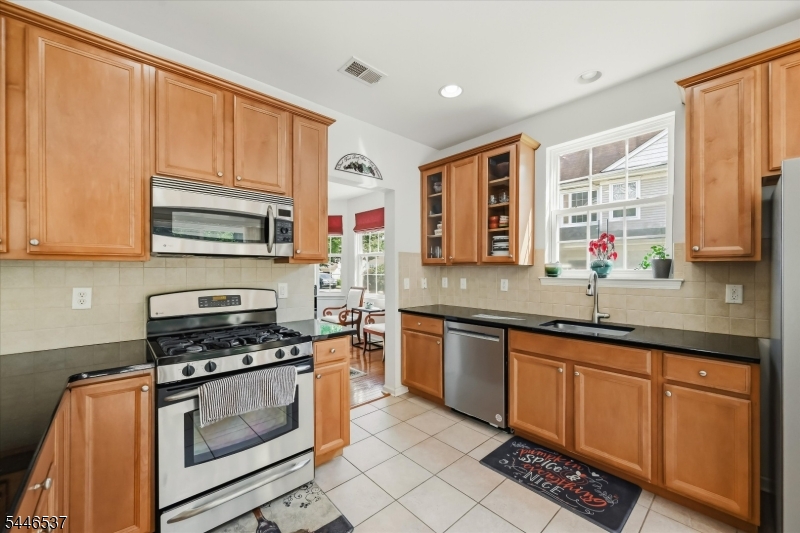 10 Indian Field Drive Hardyston NJ 07419