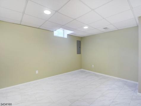 1044 Smith Manor Boulevard West Orange NJ 07052