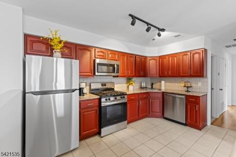 401 Bergenline Avenue Union NJ 07087
