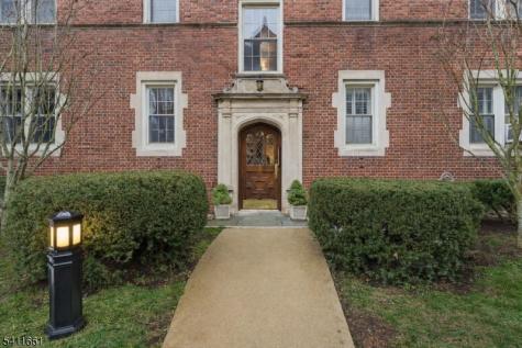133 Summit Avenue Summit NJ 07901
