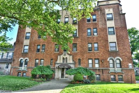 303 Hamilton Place Hackensack NJ 07601