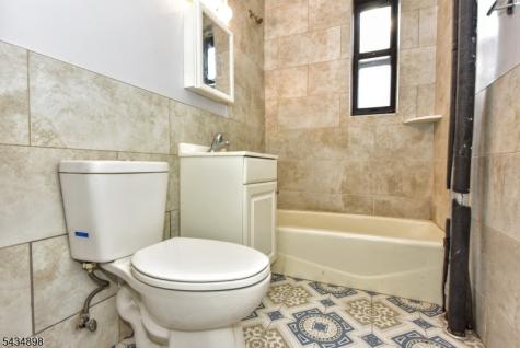 303 Hamilton Place Hackensack NJ 07601