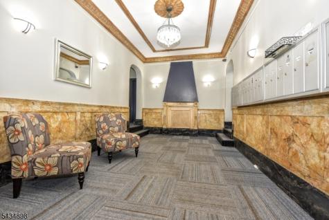 303 Hamilton Place Hackensack NJ 07601