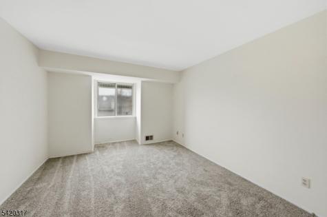 114 Henley Drive Franklin NJ 08873