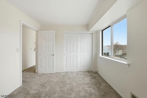 114 Henley Drive Franklin NJ 08873