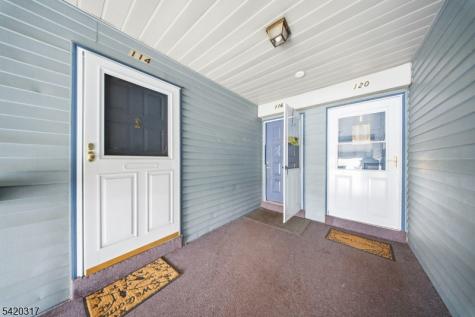 114 Henley Drive Franklin NJ 08873