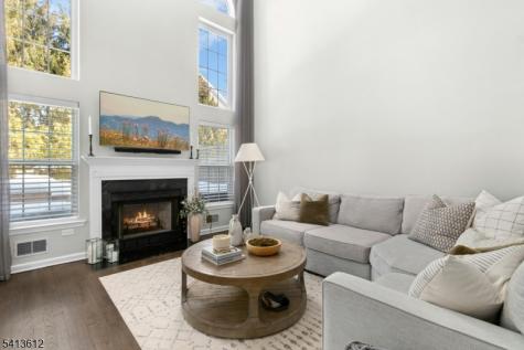 5 Winters Court Clark NJ 07066